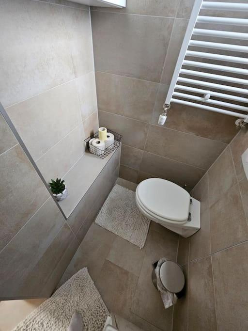 Affordable Suite In Vienna'S Hotpoint Exterior photo